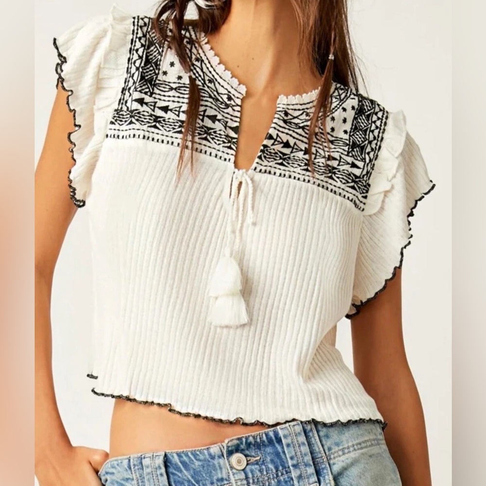 FREE PEOPLE Sarafina Embroidered Ivory Black  Combo Crop Top Ruffle Size M NWT